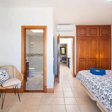 Frontline 26, Modern Coastal Design With Amazing Views * פוארטו קאלרו