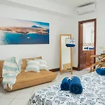 Сasa de vacaciones Frontline 26, Modern Coastal Design With Amazing Views